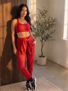 LULULEMON Adapted State Joggers Dark Red High Rise Zip Pockets Size 4 NWOT!🔥